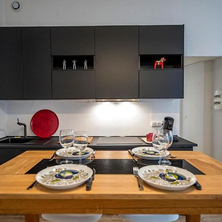 Coeur De Ville, Magnifique Appartement + Parking بو المظهر الخارجي الصورة