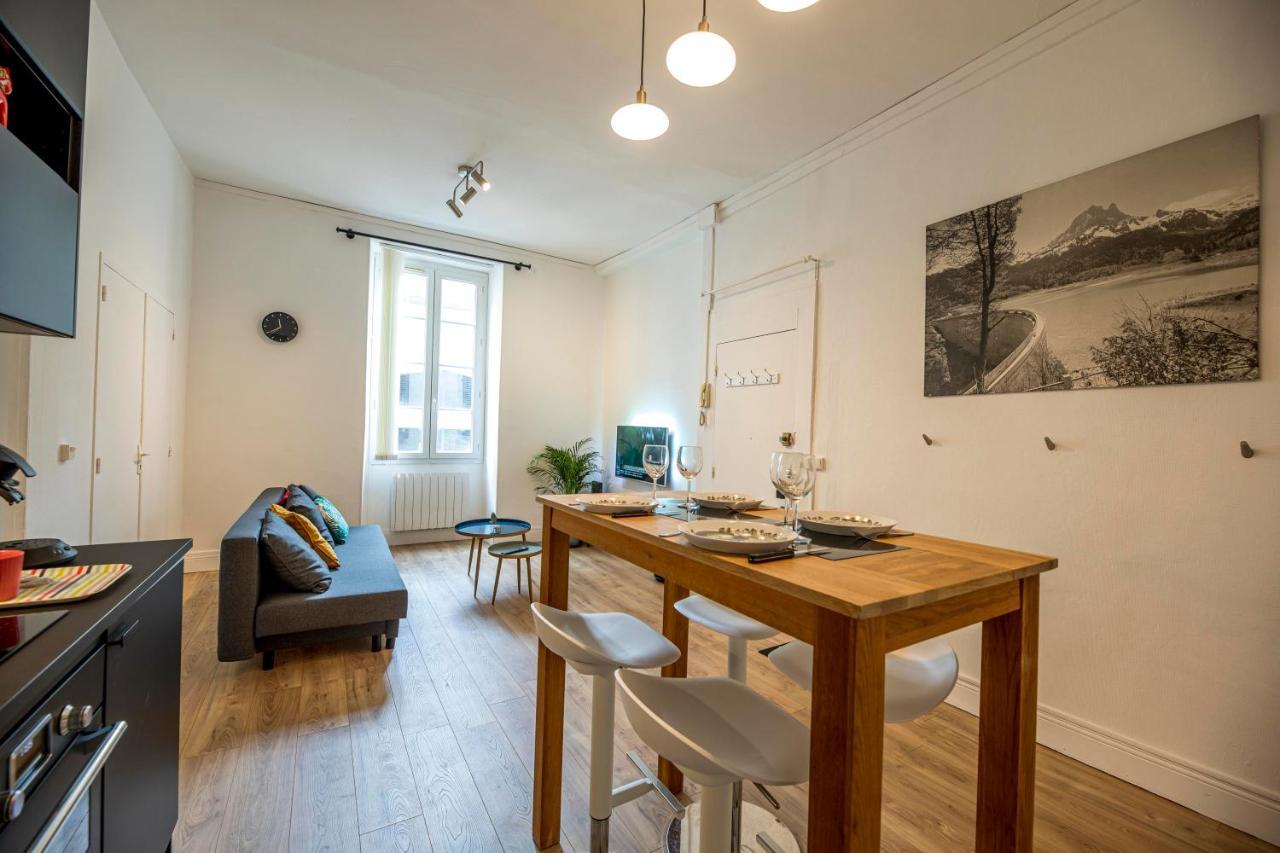 Coeur De Ville, Magnifique Appartement + Parking بو المظهر الخارجي الصورة