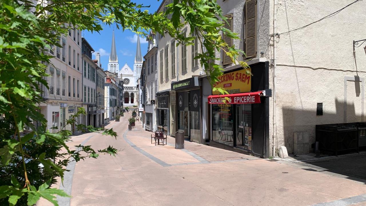 Coeur De Ville, Magnifique Appartement + Parking بو المظهر الخارجي الصورة